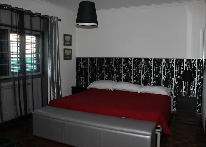 Casa Lucas Gæstehus Charneca (Setubal)