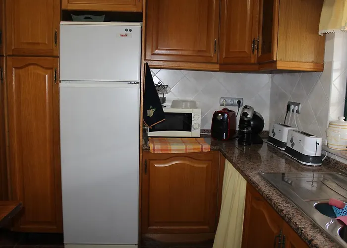 Gasthuis Casa Lucas Charneca (Setubal)